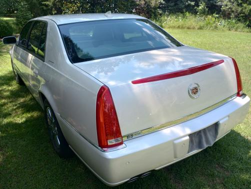 2010 Cadillac DTS Premium Collection