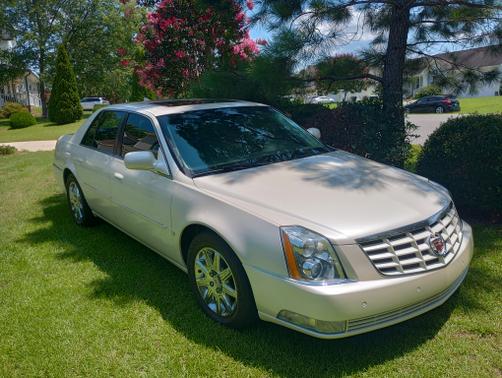 2010 Cadillac DTS Premium Collection