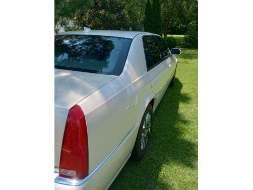 2010 Cadillac DTS Premium Collection