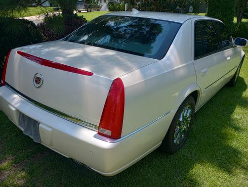 2010 Cadillac DTS Premium Collection