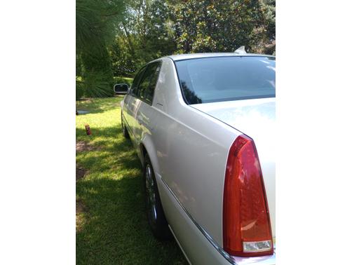 2010 Cadillac DTS Premium Collection