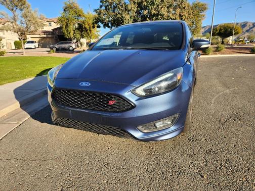 2018 Ford Focus ST Base