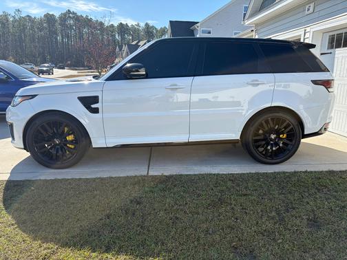 2017 Land Rover Range Rover Sport 5.0L Supercharged SVR