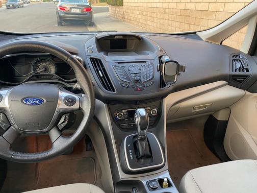 2014 Ford C-Max Hybrid SE