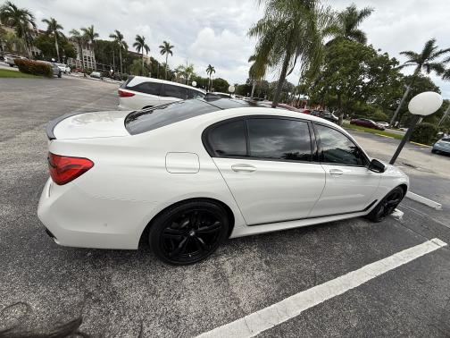2016 BMW 750 i xDrive