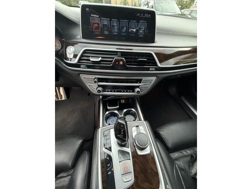 2016 BMW 750 i xDrive