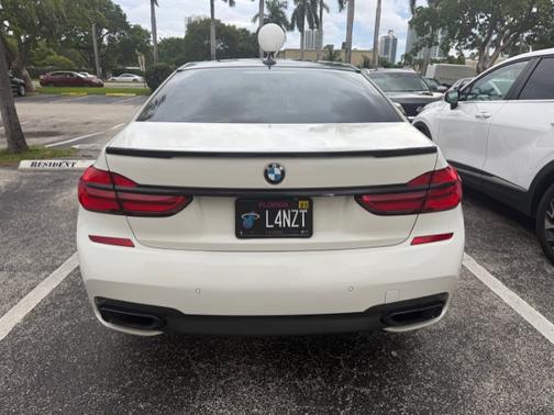 2016 BMW 750 i xDrive