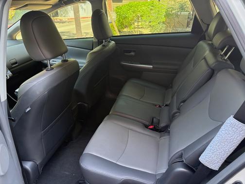 White 2014 Toyota Prius v Five