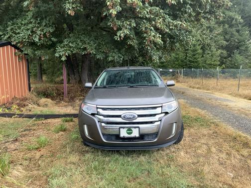 Gray 2013 Ford Edge Limited