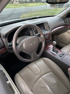 2009 INFINITI G37 x