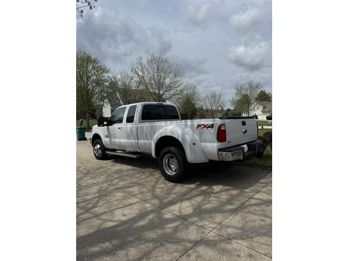2013 Ford F-350 Lariat