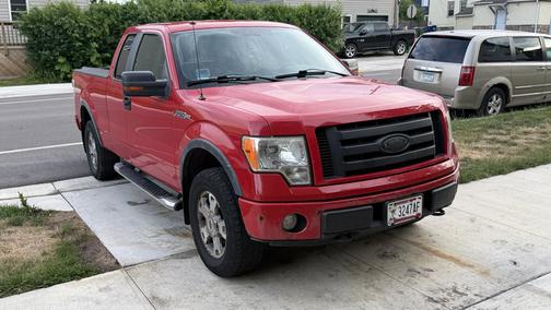 Red 2009 Ford F-150 FX4 SuperCab