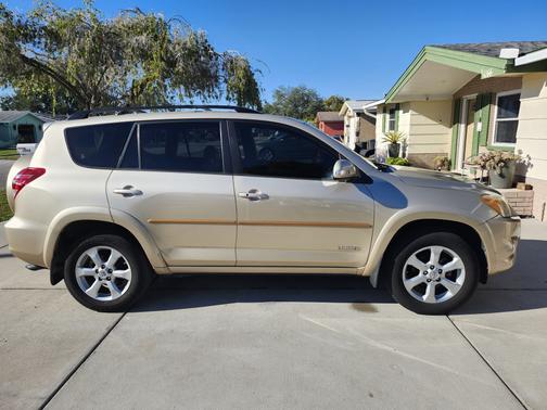 2010 Toyota RAV4 Limited