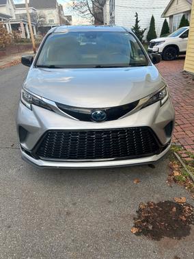 2022 Toyota Sienna XSE