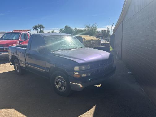 2002 Chevrolet Silverado 1500 Base