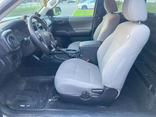 2019 Toyota Tacoma SR