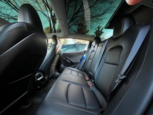 Black 2022 Tesla Model 3 Performance