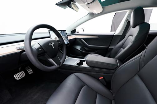 Black 2022 Tesla Model 3 Performance