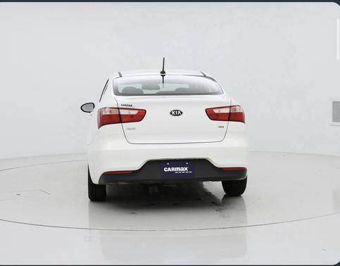White 2016 Kia Rio LX