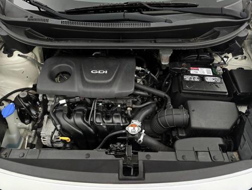 White 2016 Kia Rio LX