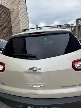 White 2011 Chevrolet Traverse LT