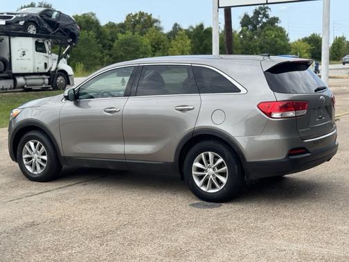 2018 Kia Sorento L