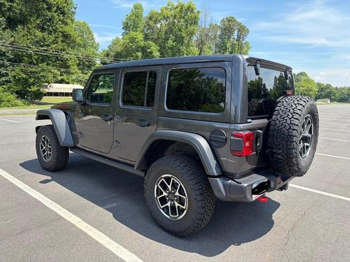 Gray 2025 Jeep Wrangler Rubicon