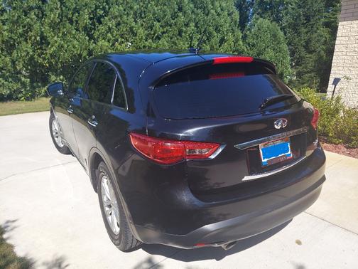 2016 INFINITI QX70 Base