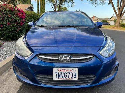 Blue 2016 Hyundai Accent SE