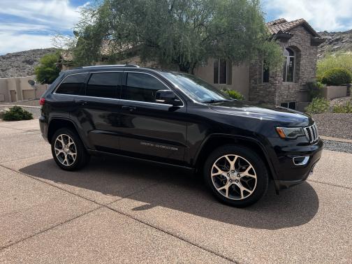 2018 Jeep Grand Cherokee Sterling Edition