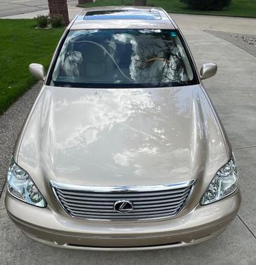 Gold 2004 Lexus LS 430 Base