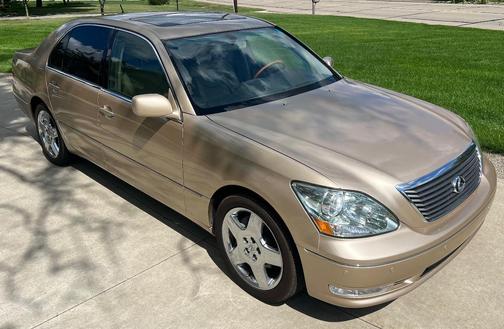 Gold 2004 Lexus LS 430 Base