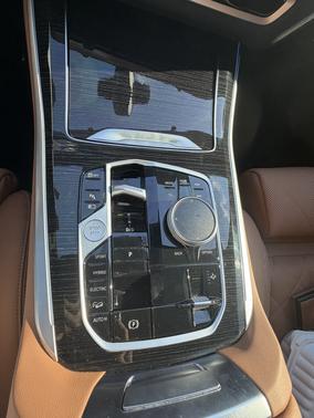 White 2025 BMW X5 PHEV xDrive50e