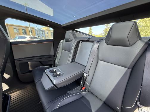 2024 Tesla Cybertruck Cyberbeast