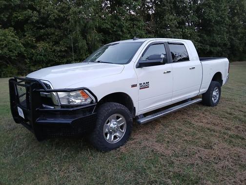 White 2015 RAM 3500 SLT