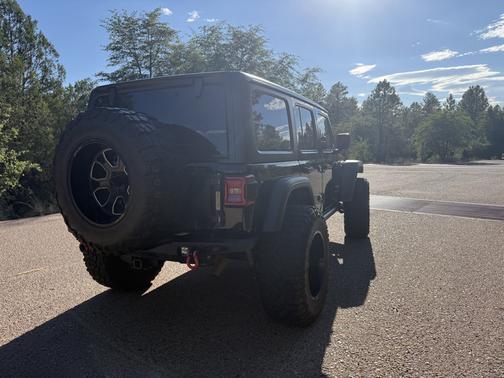 Black 2018 Jeep Wrangler Unlimited Rubicon