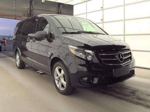 2018 Mercedes-Benz Metris Base