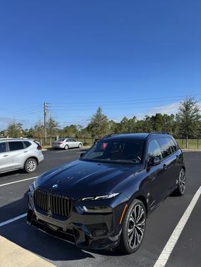 2025 BMW X7 xDrive40i