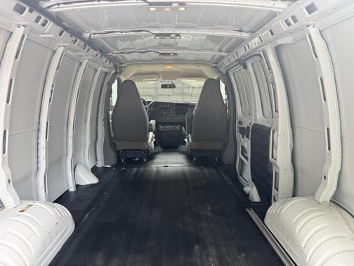 White 2021 Chevrolet Express 2500 Work Van