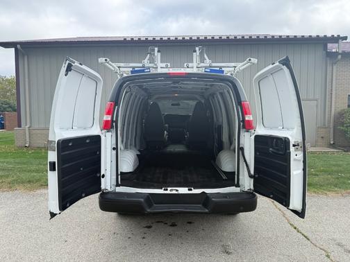 White 2021 Chevrolet Express 2500 Work Van