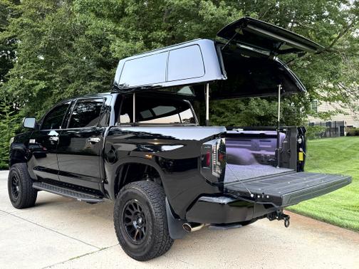 2017 Toyota Tundra Platinum
