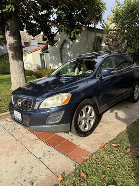 Blue 2013 Volvo XC60 3.2 Premier Plus