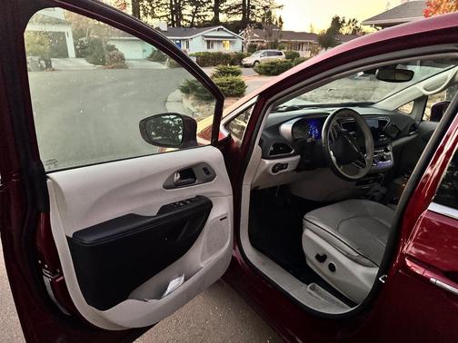 Red 2020 Chrysler Pacifica Hybrid Limited