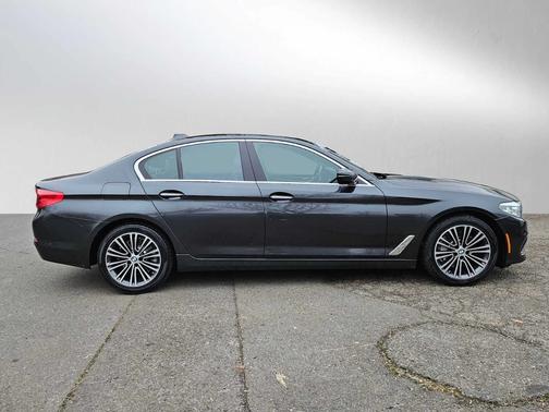 2018 BMW 530 i