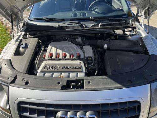 2004 Audi TT 3.2 quattro Roadster