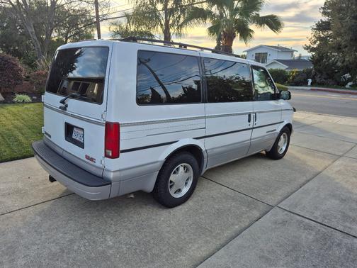 1998 GMC Safari SLX AWD