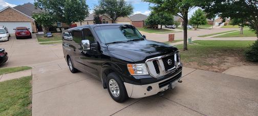 2015 Nissan NV Passenger NV3500 HD SL V8