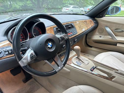 Blue 2005 BMW Z4 2.5i Roadster