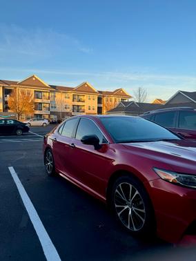 2019 Toyota Camry SE