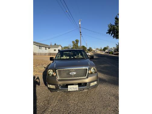 2004 Ford F-150 Lariat SuperCrew